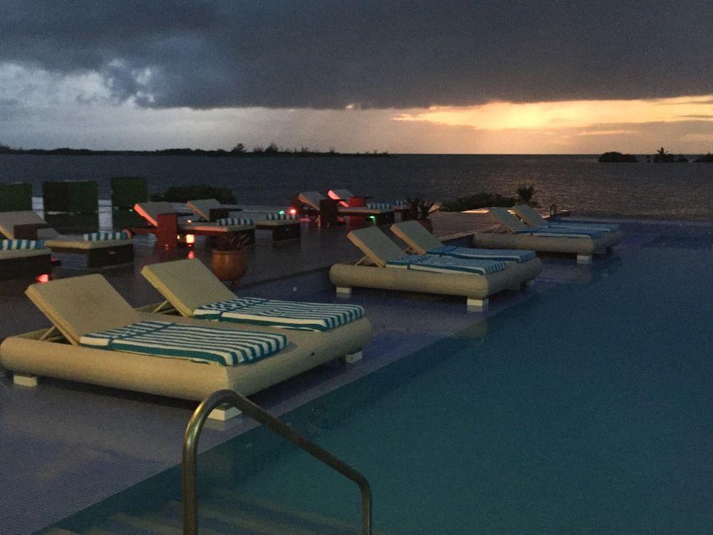 סן פדרו Mayan Islands Resort: Luxury Villas מראה חיצוני תמונה